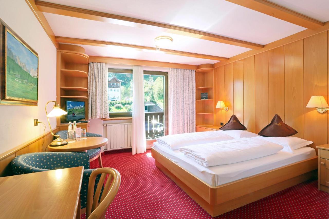 Hotel Condor Selva di Val Gardena Luaran gambar