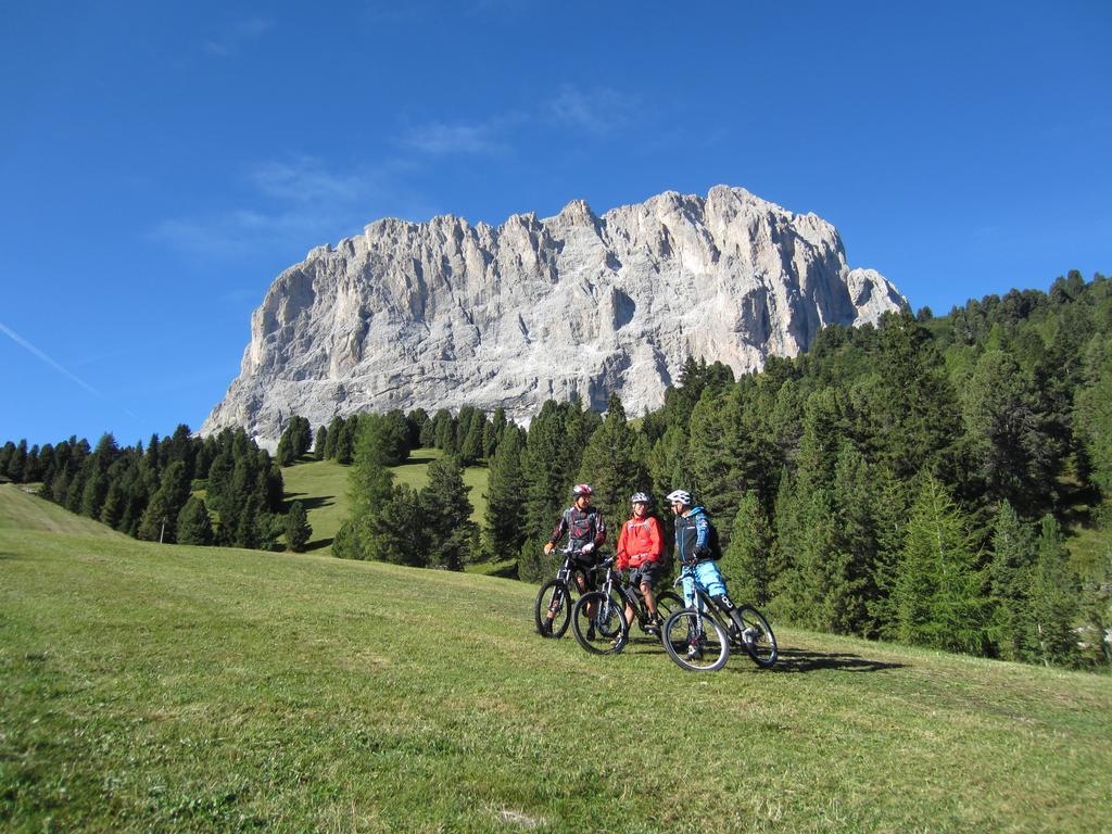 Hotel Condor Selva di Val Gardena Luaran gambar